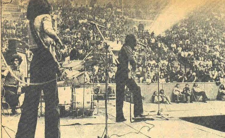 1972 yılında İstanbul'da bir konserde Erkin Koray