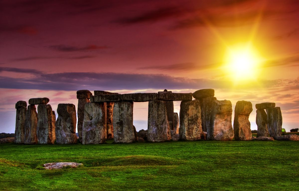 STONHENGE GİZEMİ